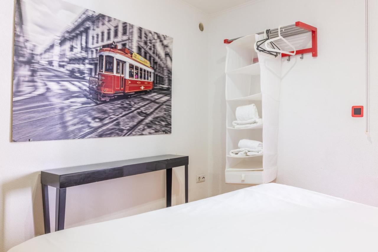 Studio In The Heart Of Alfama! Super Central! Lisboa Exteriör bild